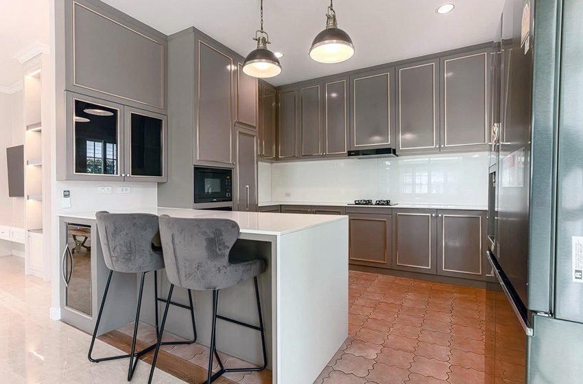 House with Shared Pool in Bangnatrad 